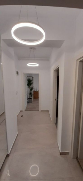 Vanzare Apartament 3 camere Safirului P+4+M