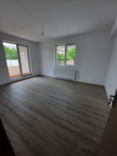 Vanzare Apartament 2 camere Safirului P+4+M
