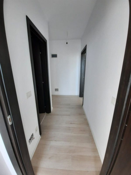 Vanzare Apartament 3 camere 2 bai 80 mp Safirului P+4+M