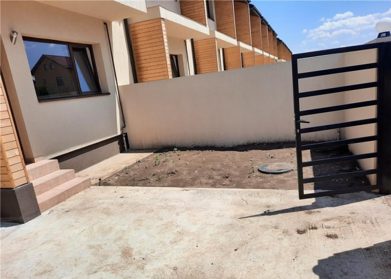 Vila In Ansamblu Rezidential 3 camere 2 bai P+1+P id nr 4