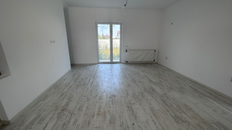 Vila/Duplex Bragadiru P+1+M 4 Camere id nr 1