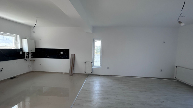 Vila/Duplex Bragadiru P+1+M 4 Camere id nr 1