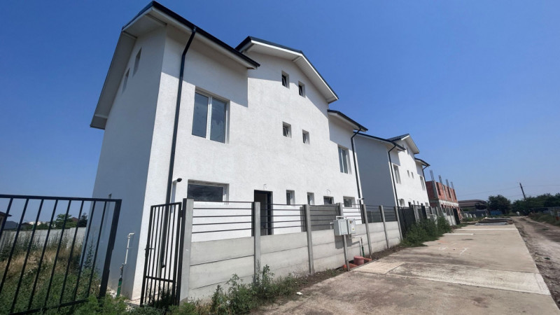 Vila/Duplex Bragadiru P+1+M 4 Camere id nr 1