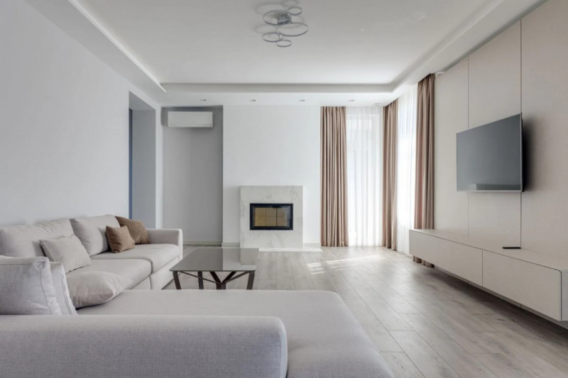 Vanzare Aparatament 2 camere +gradina 90mp