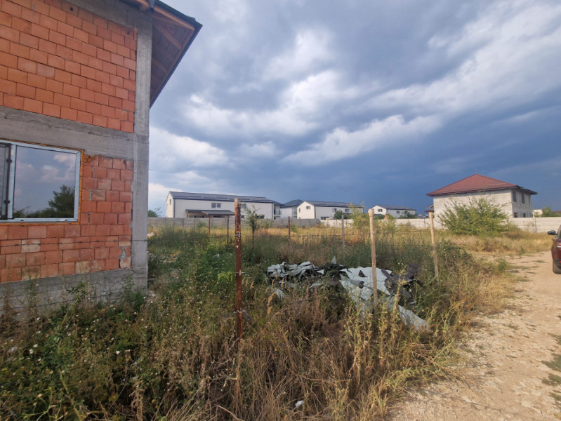 Teren de Vanzare Bragadiru-topaz-jadului