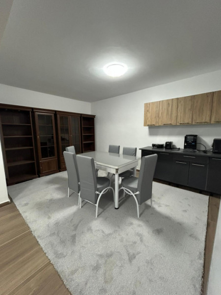 Ansamblu de Case/Vile Individuale S+P+1E str Toamnei
