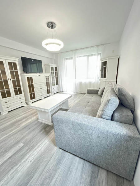 Ansamblu de Case/Vile Individuale S+P+1E str Toamnei