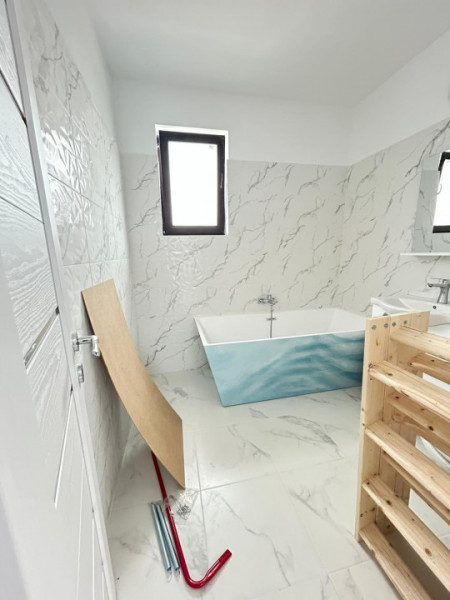 Ansamblu de Case/Vile Individuale S+P+1E str Toamnei
