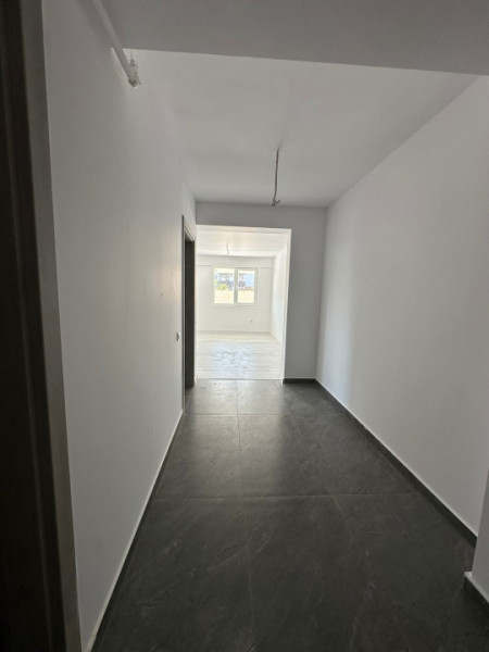 Apartament 2 camere  gradina proprie Bragadiru-Cristalului