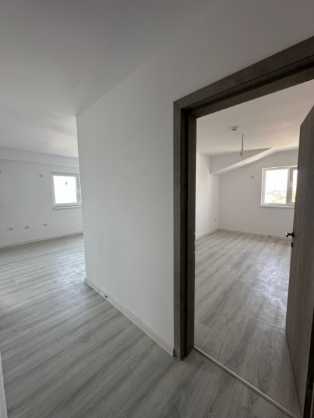 Apartament 3 camere Bragadiru-Cristalului