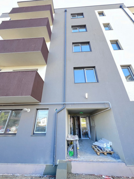 Vanzare Apartament 2 camere/Safirului