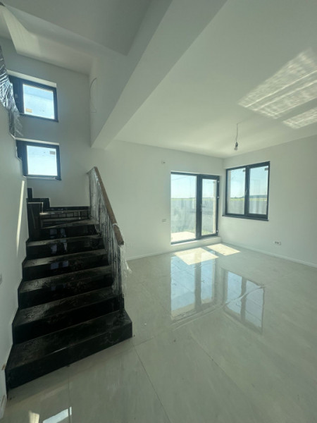 Vanzare Duplex /Magurele P+1+M 5 Camere/id nr 43