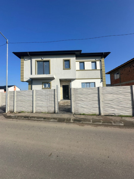 Vila /Singulara/ 4 camere 3 bai dressing strada Iernii id nr 60