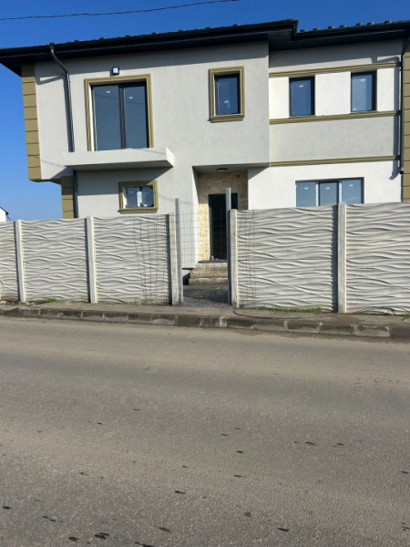 Vila /Singulara/ 4 camere 3 bai dressing strada Iernii id nr 60