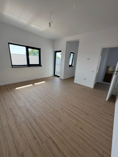 Vila/Casa Individuala 4 camere/dormitor la parter id nr 06
