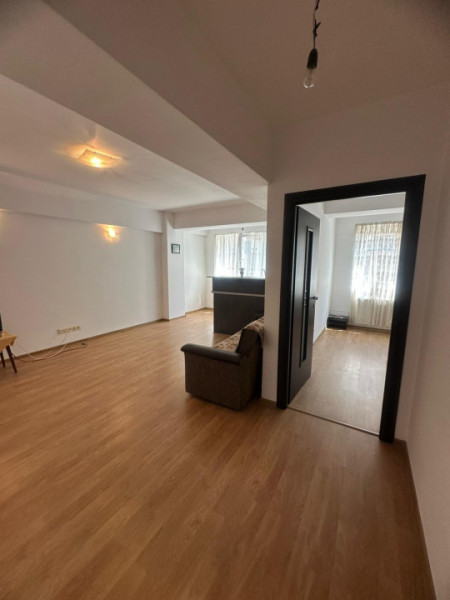 Vanzare Apartament 2 camere/Prelungirea Ghencea