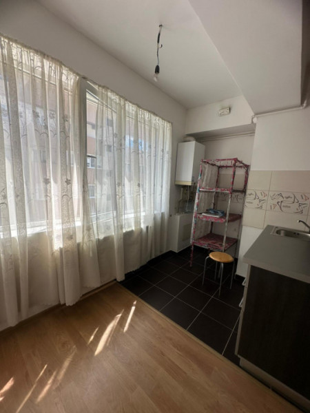 Vanzare Apartament 2 camere/Prelungirea Ghencea
