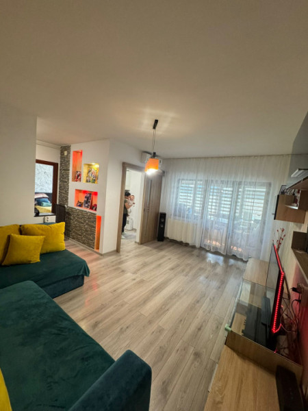 Vanzare Apartament 2 camere str Smardan 