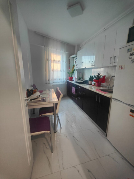 Apartament 3 camere Bragadiru strada Nazuintei