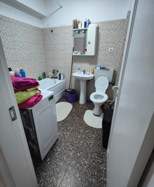Apartament 3 camere Bragadiru strada Nazuintei