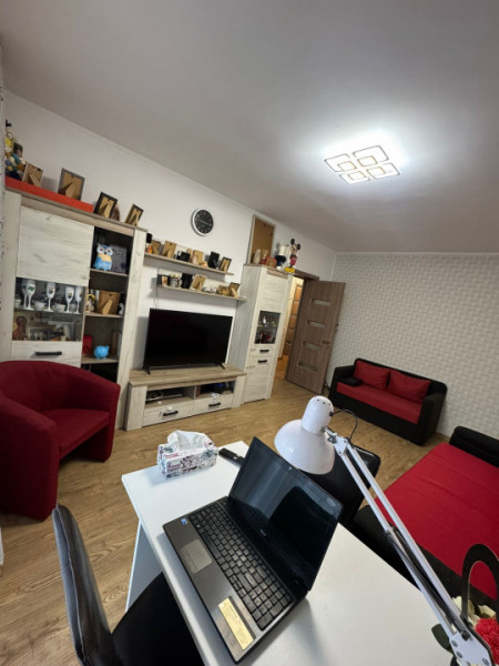 Vanzare Apartament 3 camere/Bragadiru-Cartierul Independentei