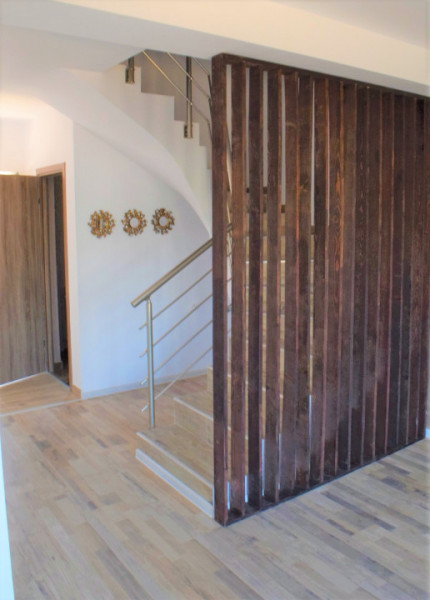 Rate la dezvoltator /Duplex P+1+M Bragadiru-Strada Gliei id nr 7