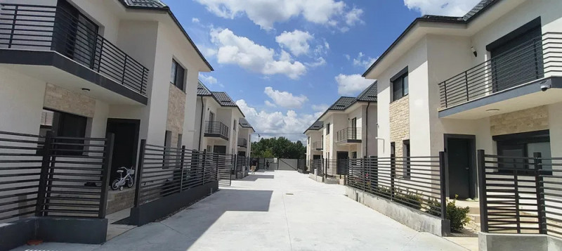 Casa/Vila Individuala Bragadiru Central/P+1+M id nr24