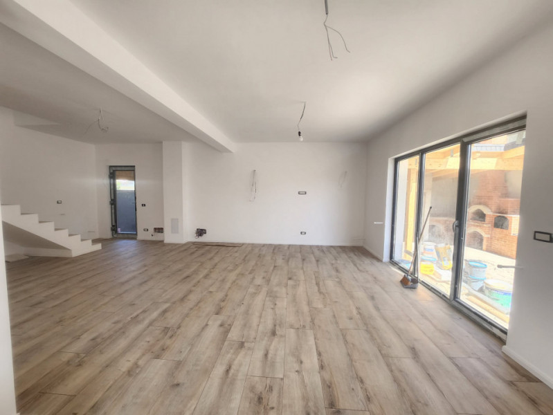 Casa/Vila Individuala Bragadiru Central/P+1+M id nr24