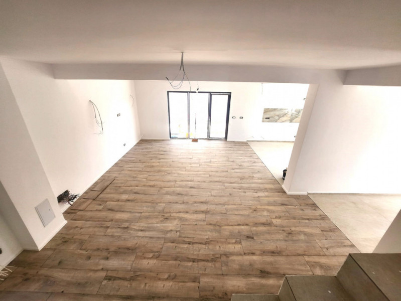 Casa/Vila Individuala Bragadiru Central/P+1+M id nr24