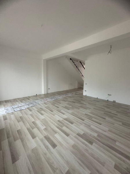 Vila /Duplex Bragadiru Strada Gliei 4 camere/id nr 17