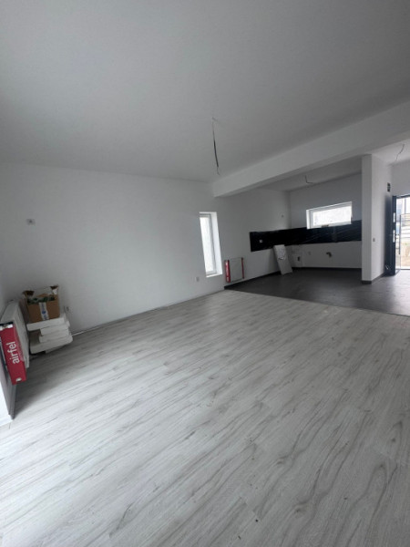 Vila/Duplex Bragadiru P+1+M 4 Camere id nr 1
