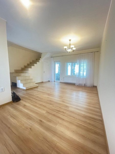 Vanzare Mijloc Triplex/Bragadiru strada Libertatii/id nr 29