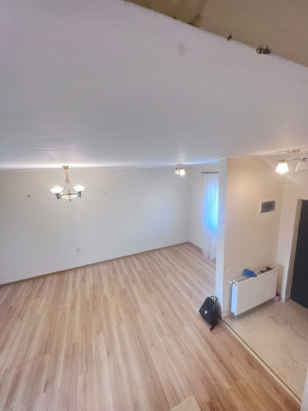 Vanzare Mijloc Triplex/Bragadiru strada Libertatii/id nr 29