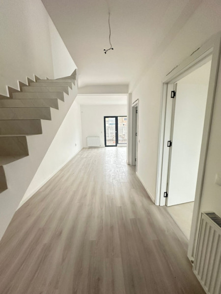 Vanzare Casa/Vila 3 camere/Cartierul Independentei/Id nr 33