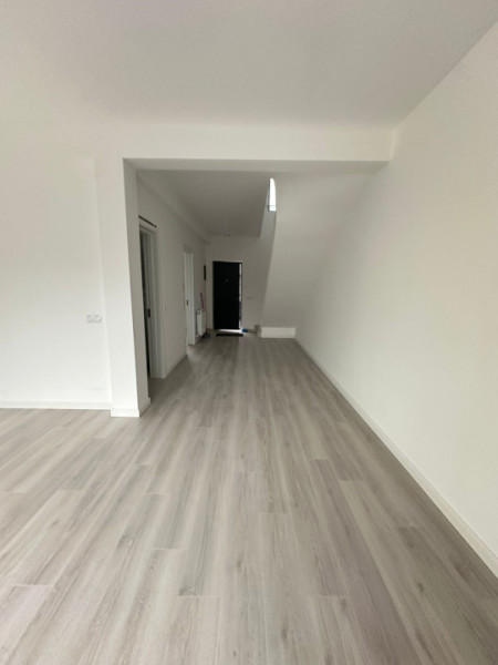 Vanzare Casa/Vila 3 camere/Cartierul Independentei/Id nr 33