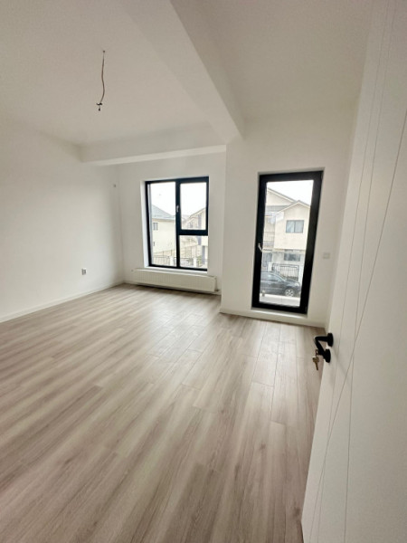 Vanzare Casa/Vila 3 camere/Cartierul Independentei/Id nr 33