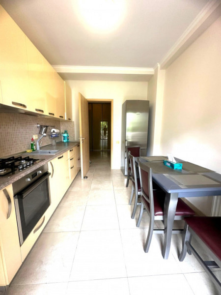 Vanzare Apartament 2 camere strada Diamntului/Loc de parcare inclus