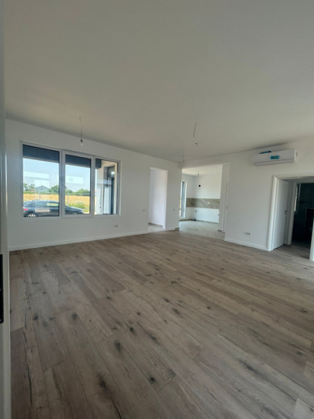 Vanzare Casa Individuala/Parter in Ansamblu Domnesti