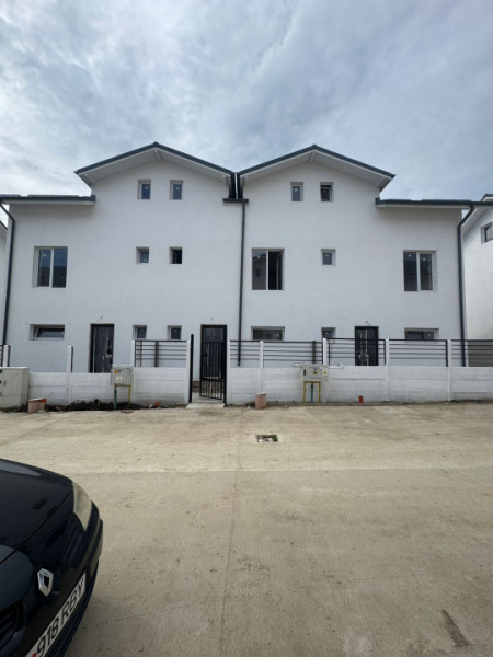 Vila/Duplex Bragadiru P+1+M 4 Camere id nr 42