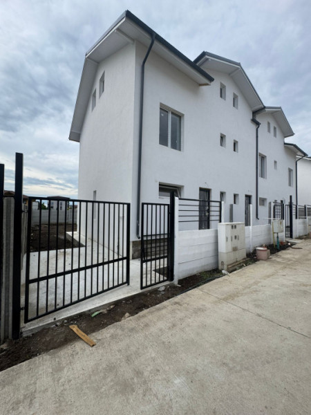 Vila/Duplex Bragadiru P+1+M 4 Camere id nr 42