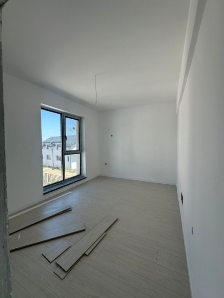Vanzare Vila Individuala/Cristalului/5 camere id nr 54