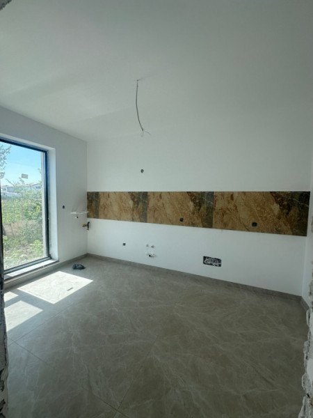Vanzare Vila Individuala/Cristalului/5 camere id nr 54