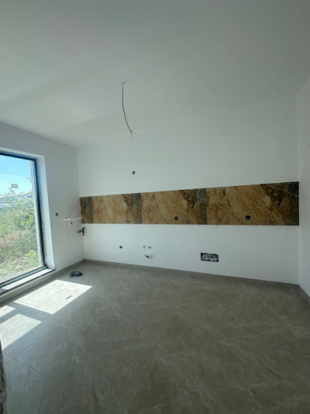Vanzare Vila Individuala/Cristalului/5 camere id nr 54