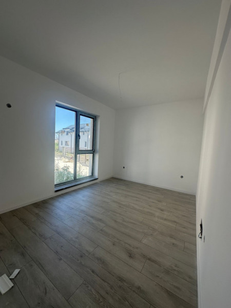 Vanzare Vila Individuala/Cristalului/5 camere id nr 54