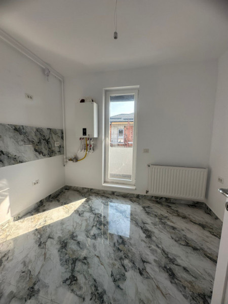Vanzare Apartament 2 camere Strada Crisul Repede decomandat