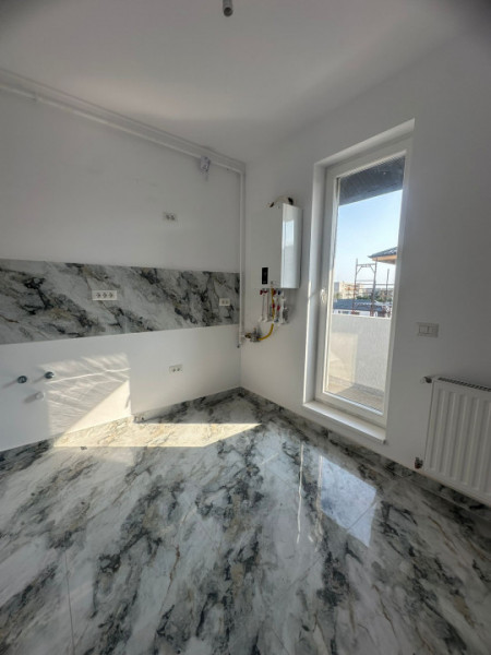 Vanzare Apartament 2 camere Strada Crisul Repede decomandat