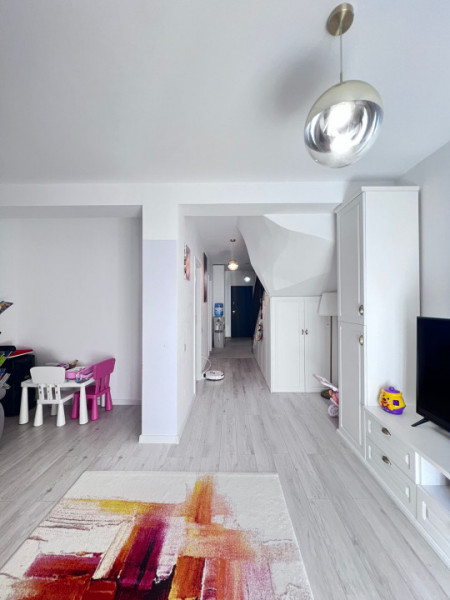 Capat-Casa tip Insiruita/Bragadiru-Cartierul Independentei/P+1+M id nr 66