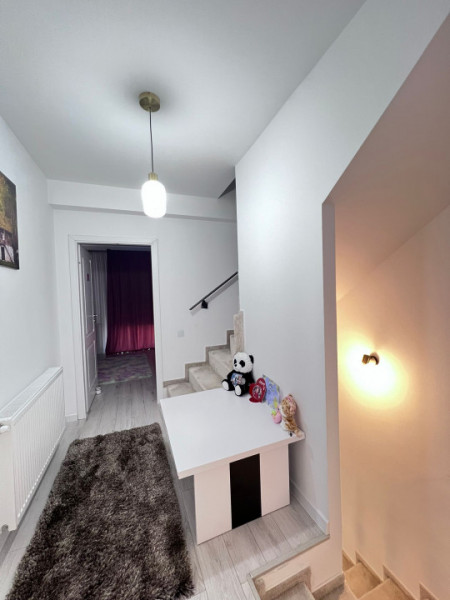 Capat-Casa tip Insiruita/Bragadiru-Cartierul Independentei/P+1+M id nr 66