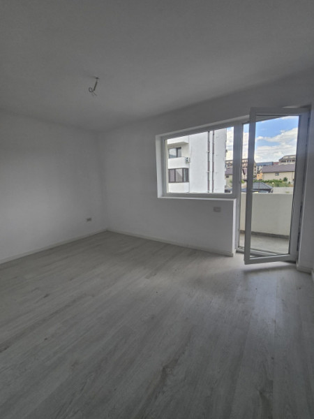 Apartament 3 camere Bragadiru-Cristalului 