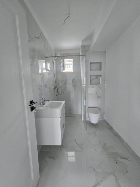 Apartament 3 camere Bragadiru-Cristalului 
